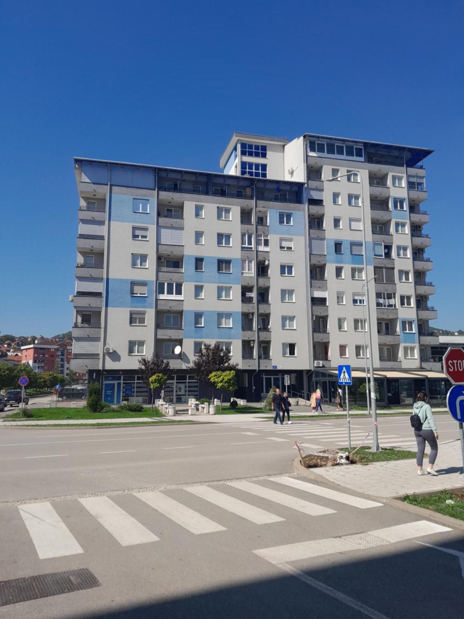 Apartmani Amona Stan Na Dan Doboj Exterior photo